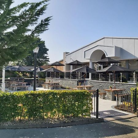 Dean Park Hotel Kirkcaldy Bagian luar foto