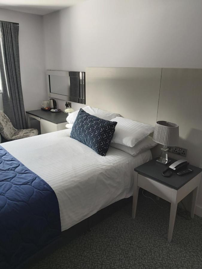 Dean Park Hotel Kirkcaldy Bagian luar foto