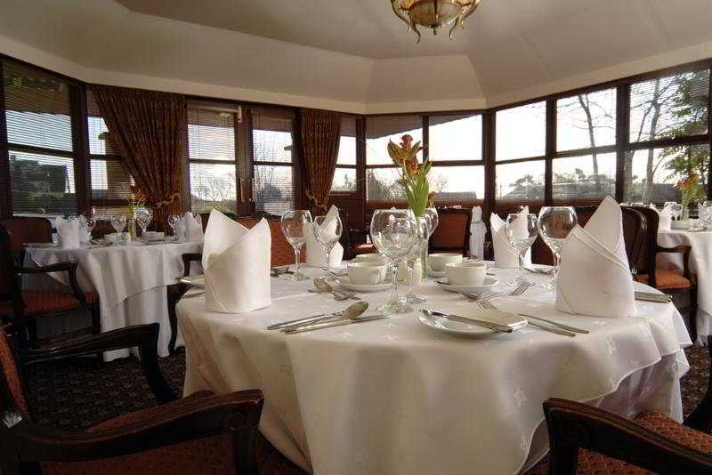 Dean Park Hotel Kirkcaldy Bagian luar foto